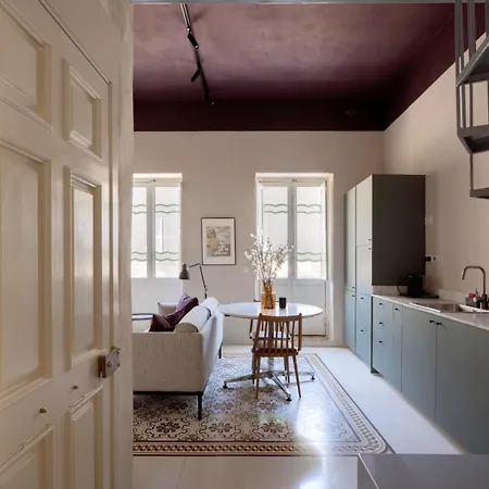 No 25 3 Apartment *